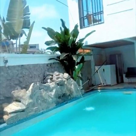 Appartement 2 Chambres Residence Avec Piscine Yaoundé Exterior photo